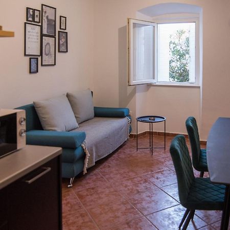 Apartmani Stones Sutivan I Exterior foto