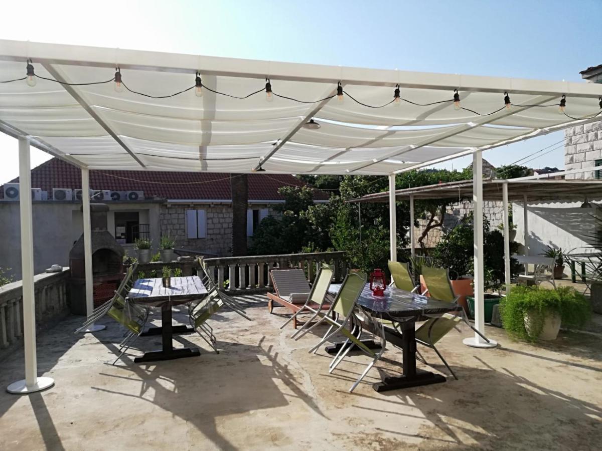 Apartmani Stones Sutivan I Exterior foto
